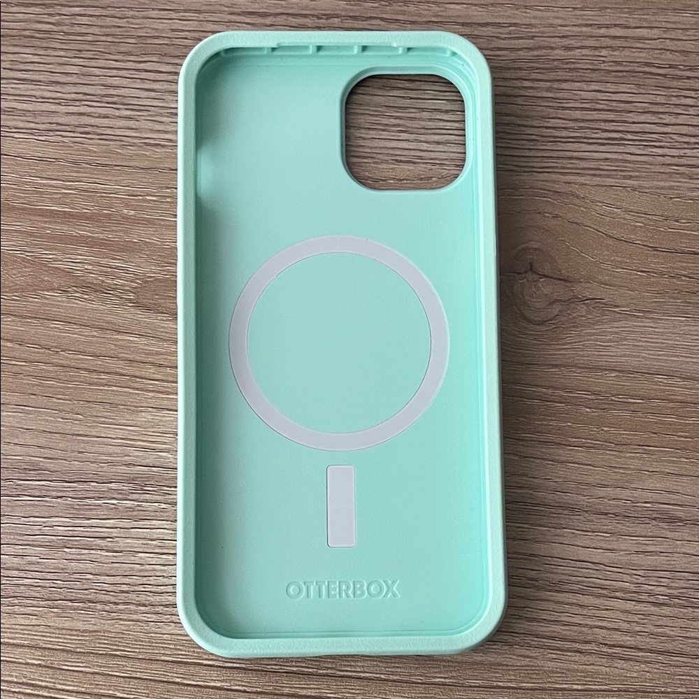 OtterBox Mint Green MagSafe Phone Case - iPhone 13